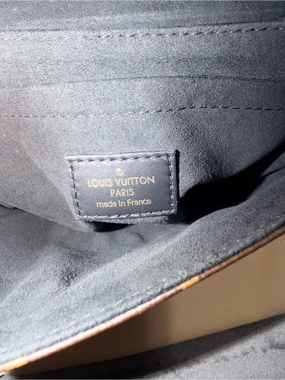 Louis Vuitton Locky BB - Picture 12 of 13